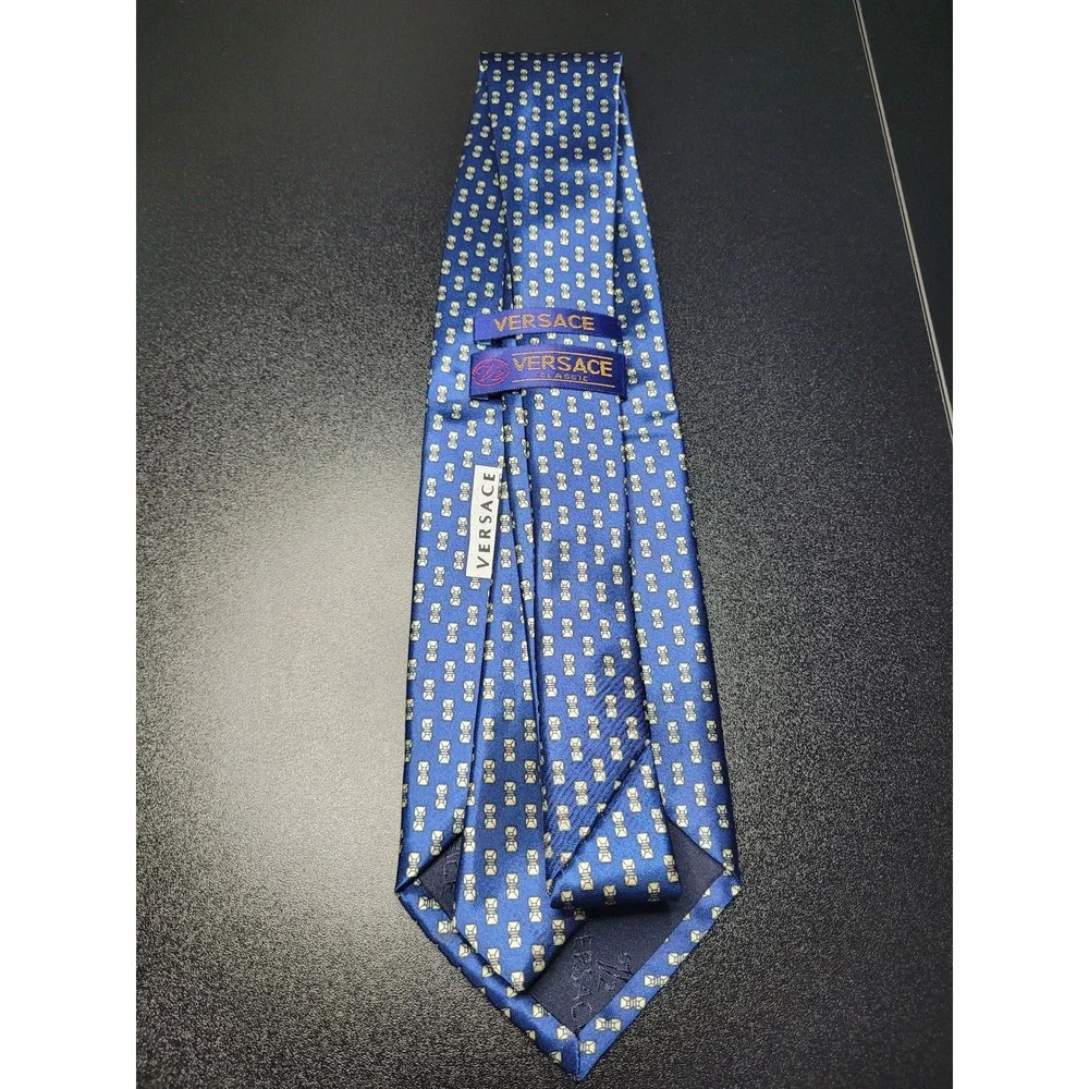 Versace Men's Necktie Blue Geometric 100% Silk 3.75